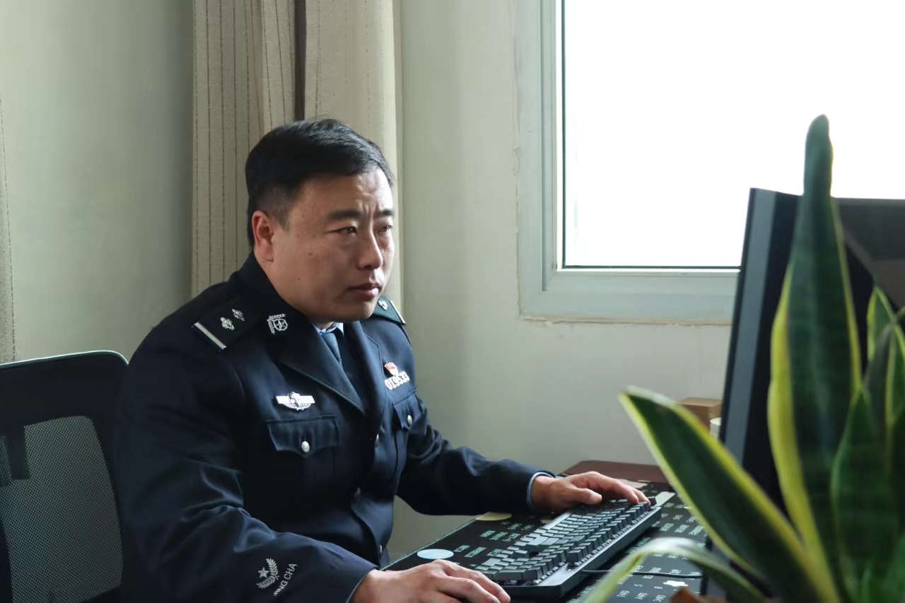 王冠华：守护安全的“天网捕手”(图1)