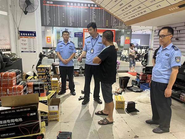 全链条整治！中山东凤镇多部门联合夜查电动自行车安全隐患(图2)
