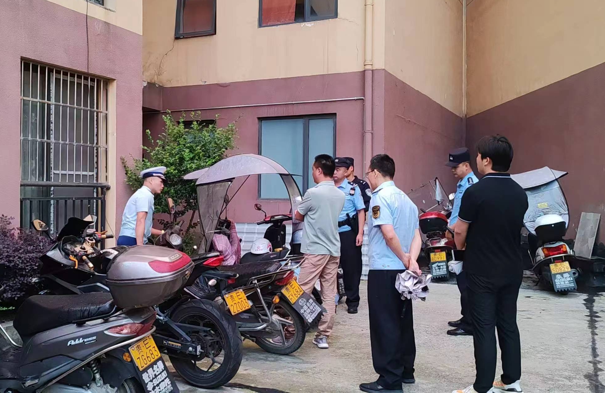 贵州省黔西南州启动电动自行车全链条整治行动(图2)