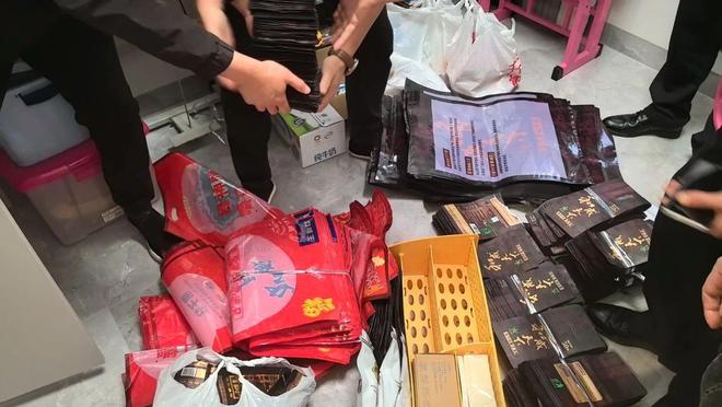 涉案金额2200万！湖南益阳警方斩断一制售假冒槟榔犯罪链条35人落网(图2)