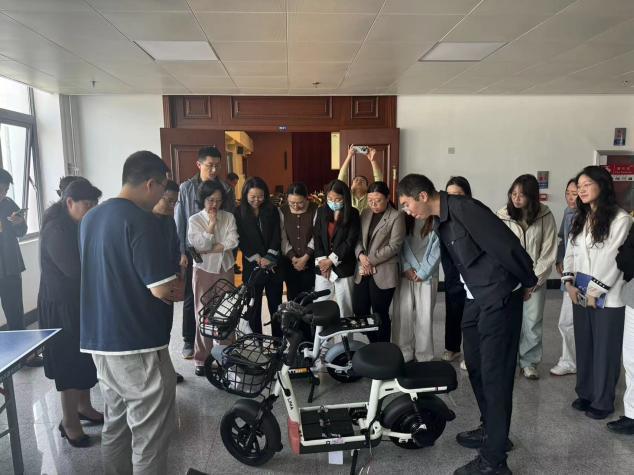 筑牢电动自行车质量安全防线！市南区开展电动自行车全链条整治(图1)