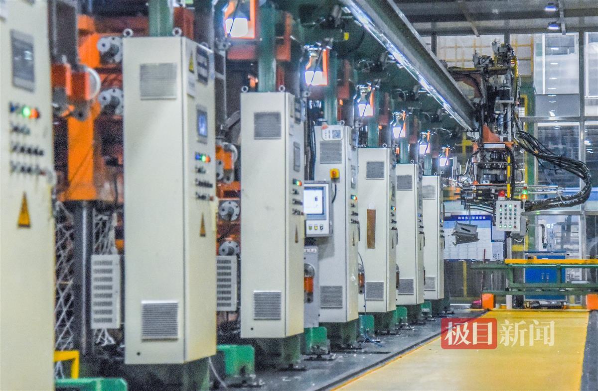 灯塔工厂里每15秒下线一台电冰箱——探秘全球最大单体冰箱生产基地(图3)