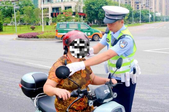 云阳交巡警持续全链条整治电动自行车安全隐患(图1)