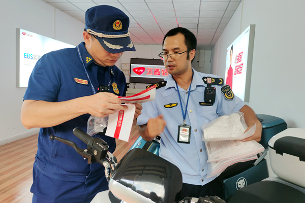 鹿寨消防开展电动自行车安全隐患全链条整治行动(图1)
