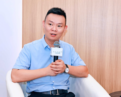 大运新能源亮相成都国际车展：不断完善产业链条用最好的产品与用户共赢(图2)