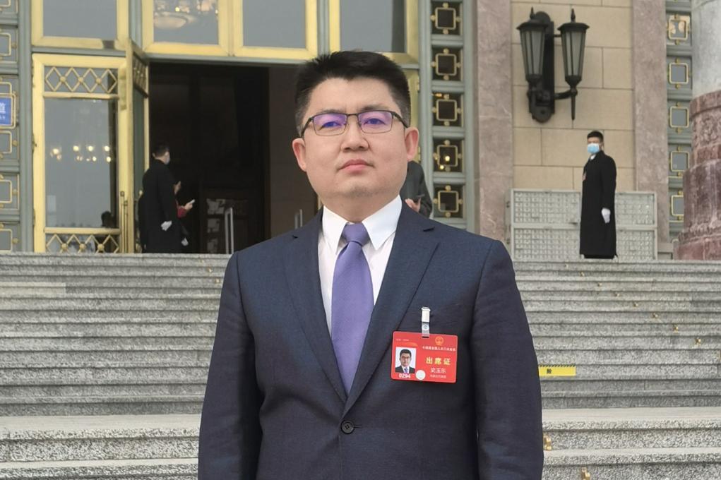 两会议食厅全国人大代表史玉东：引导乳品行业加强创新研发不断丰富乳业矩阵和价值链条(图1)