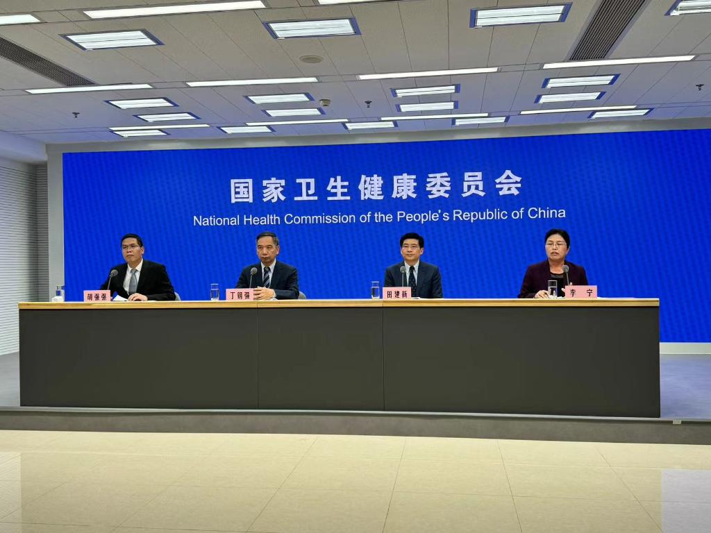 新华全媒+丨我国1563项食品安全国家标准全链条覆盖从农田到餐桌(图1)