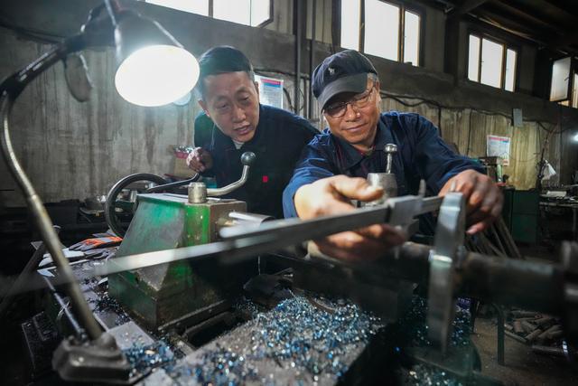 新华全媒+丨我叫建国——“60后”农机研发者的黑土地情结(图12)