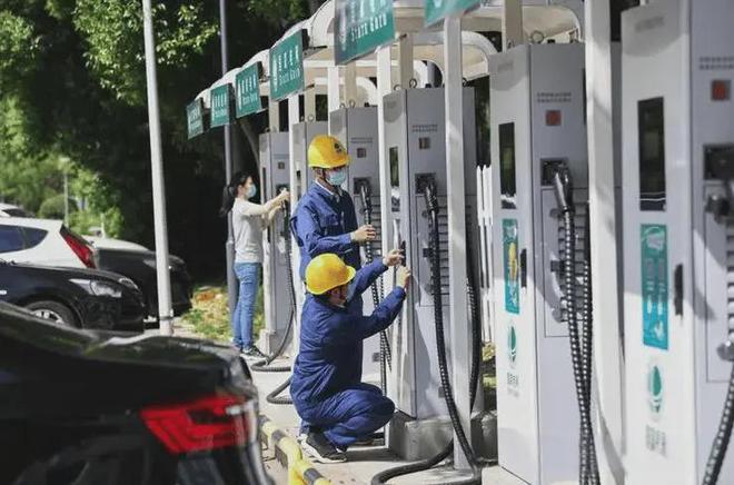 “充电桩”五大核心龙头即将一飞冲天持有开启十倍增长！(图1)