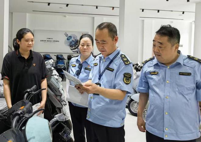 嘉陵区市场监管局多举措扣紧电动自行车“安全扣”(图2)