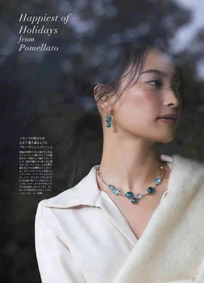 女人到了五十岁尽量少戴这3种“假时髦”首饰会显廉价又俗气(图31)