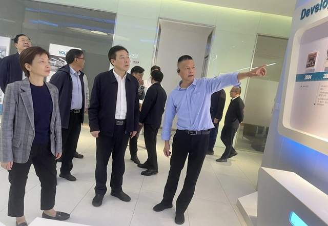 VOLAB丨热烈欢迎安徽省太湖县领导莅临沃尔莱博考察调研(图7)