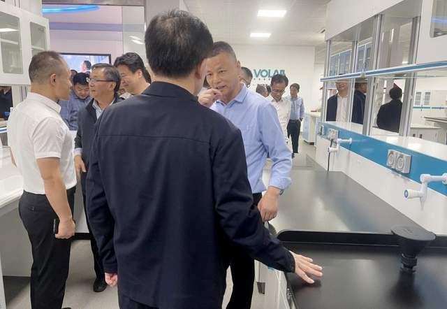 VOLAB丨热烈欢迎安徽省太湖县领导莅临沃尔莱博考察调研(图5)