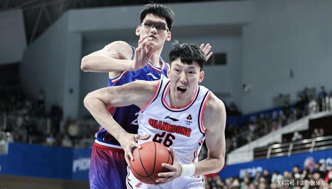 CBA最新北京狂胜广东升第一辽篮掉到第四郭艾伦输球(图1)