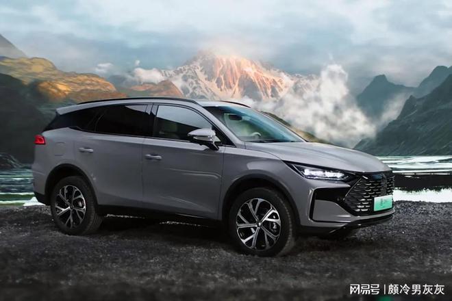 最好的家用SUV？比亚迪国风天花板揭晓25款唐DM-i变色之谜！(图2)