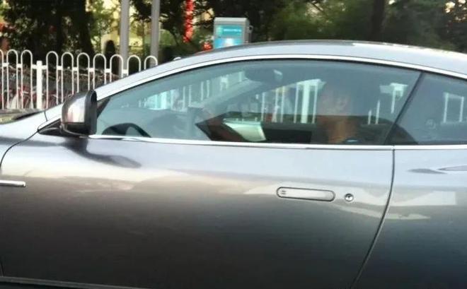 惊！林丹248万定制车竟无气囊99%的人都没见过！(图6)