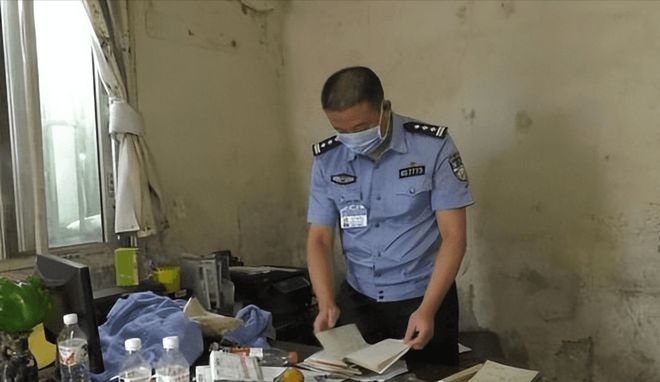 央视曾曝光“毒外卖盒”事件：用带血输液管、尿袋制作恶心不已(图20)