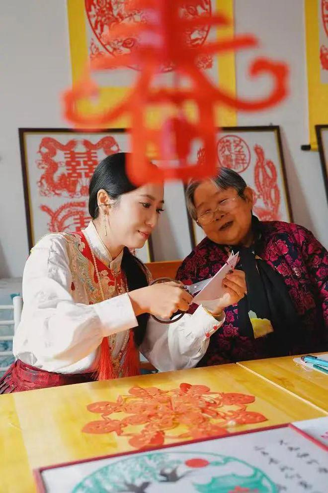 【寻“味”中国年】双春年景里的剪纸华章(图3)