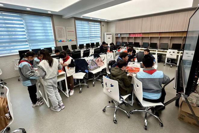 “家门口科学社”为社区科普教育注入新能量(图2)