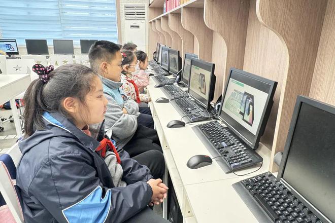 “家门口科学社”为社区科普教育注入新能量(图1)