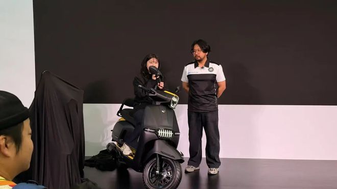 2025北京摩展︱凯威MBP秀了一篮球场的新车！(图11)