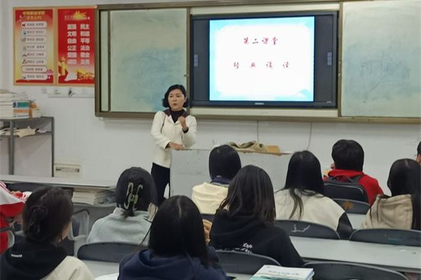 四川省商贸学校开设第二课堂促进学生全面发展(图3)