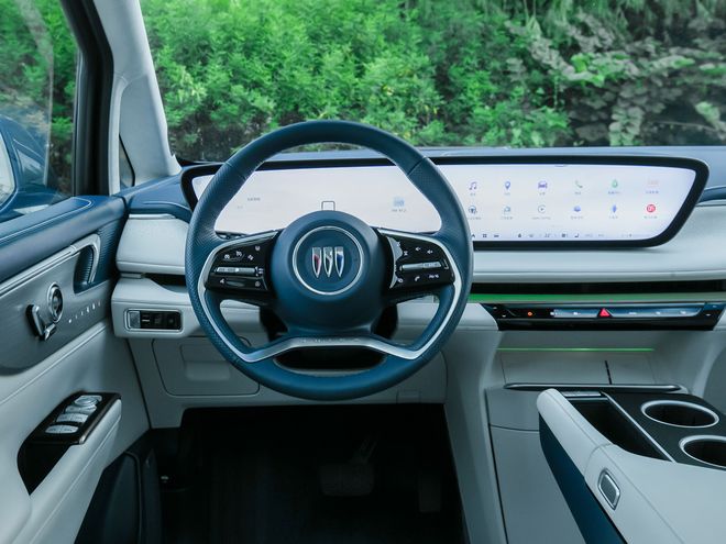 全系都是头等舱！别克全新GL8陆尊3399万起纯电200km+5C快充(图10)