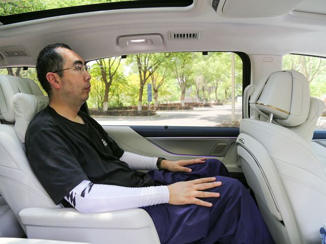 全系都是头等舱！别克全新GL8陆尊3399万起纯电200km+5C快充(图13)