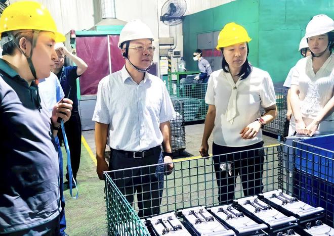 柳钢集团总经理带队跑市场(图4)