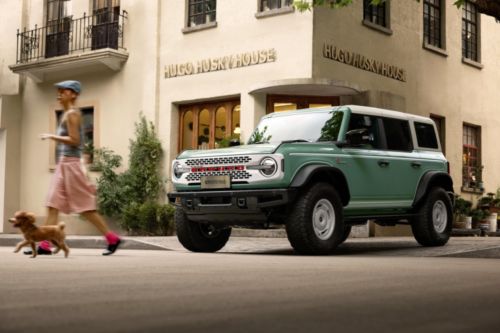 时光锻造潮流质感镌刻细节的奢华基因福特烈马1966炫亮成都车展(图4)