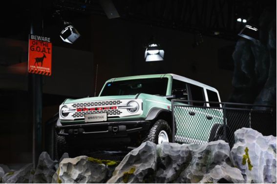 时光雕琢经典福特烈马1966在成都车展演绎潮流复古新章(图1)