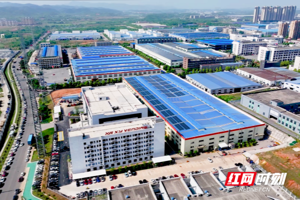 从宁乡走向世界：中国智能售货机引领零售新业态(图1)