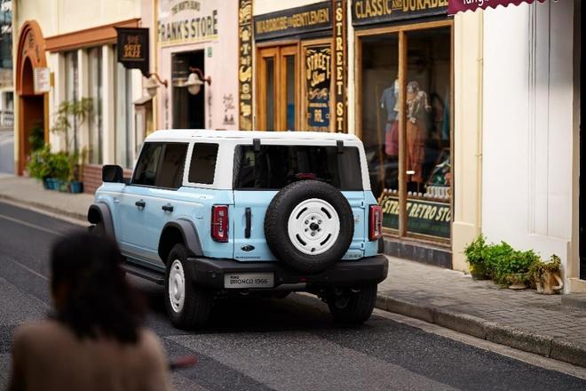 广绣骑楼遇见美式狂野:福特烈马1966打造跨界美学新范式(图6)