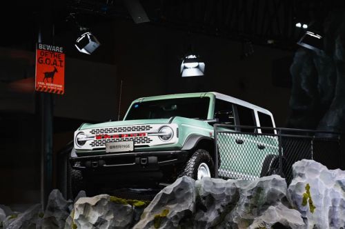 自由拆卸车顶设计！福特烈马1966满足你对潮玩的无限想象(图1)