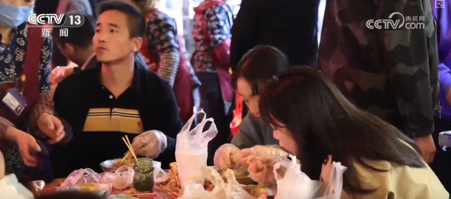 “顶流”美食满足味蕾活跃经济感受跨越地域“舌尖狂欢”解锁夜间经济新亮点(图11)