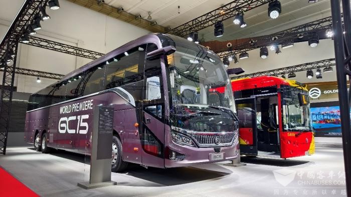 2025世界客车博览会金旅全新一代高端客车首发(图2)