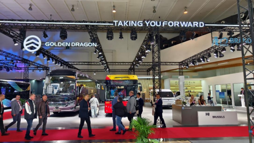 金旅全新一代高端客车亮相世界客车博览会(图1)