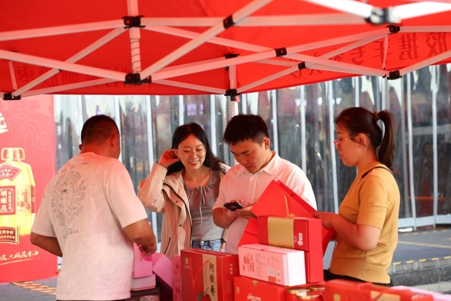 刀在石上磨人在事上练——市工业和信息化局构建选调生全链条培养机制(图1)