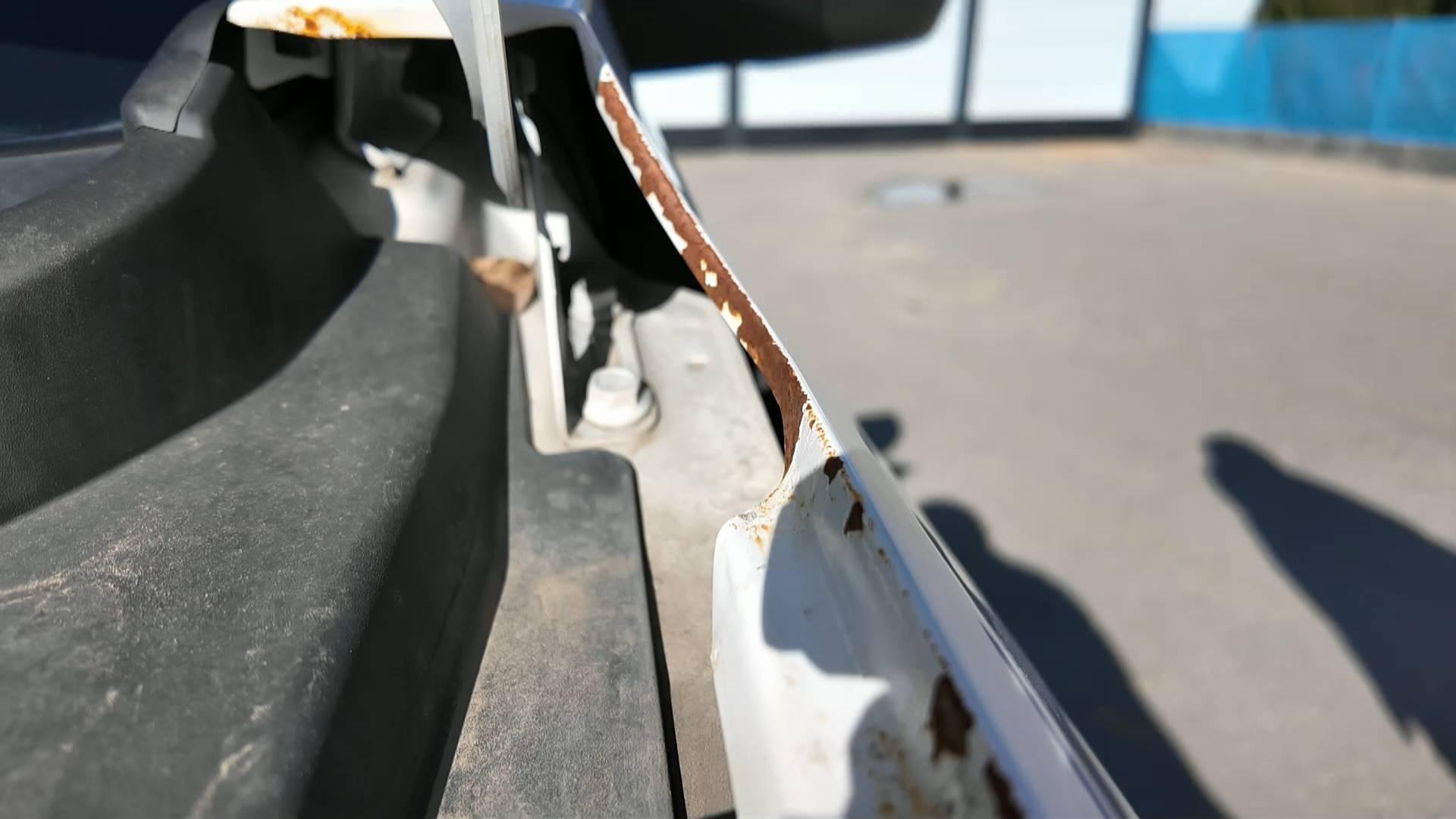 车辆行驶7万多公里后掉漆车主不满4S店解决方案(图1)