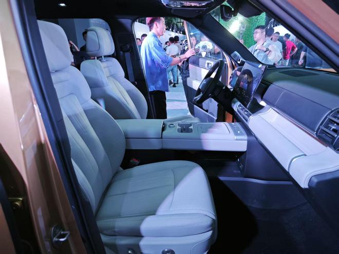 钛7月销破2万霜雾灰与青峦翠配色正式开启交付(图9)