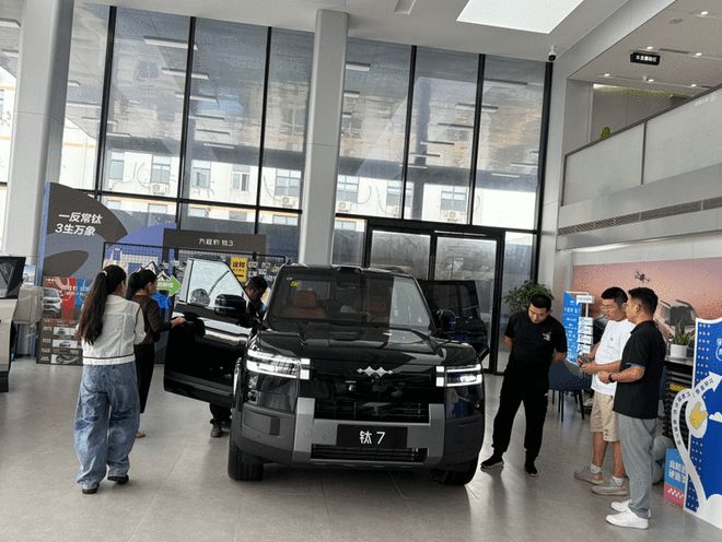 钛7月销破2万霜雾灰与青峦翠配色正式开启交付(图1)