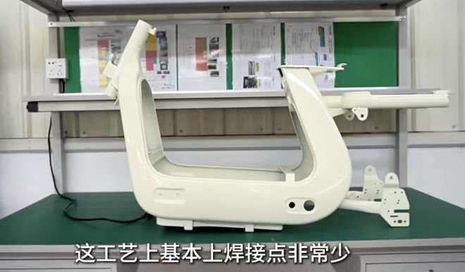 旧标车退场新国标车迈入“钣金时代”买得起修不起或将成为常态!(图1)