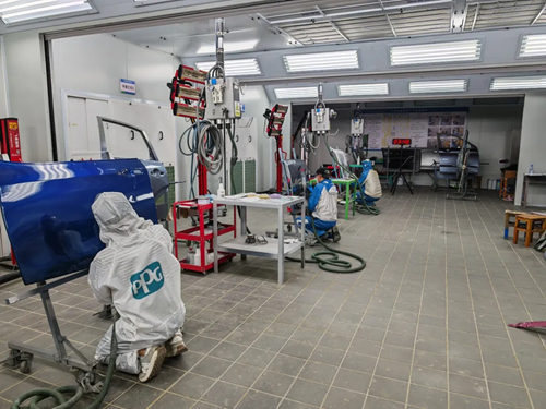 柳州二职校助力汽车企业职工在2025年广西职工技能大赛中获佳绩(图2)