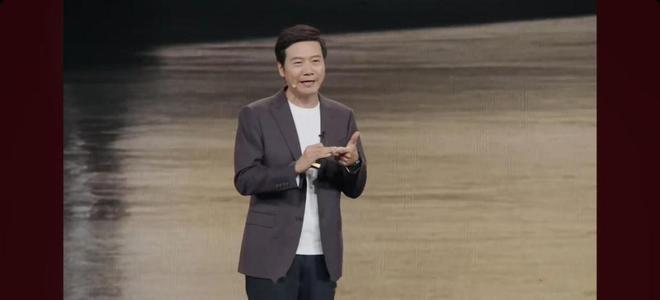 雷军砸1亿救市！能买回信心吗？“过度营销”正在杀死小米？(图2)