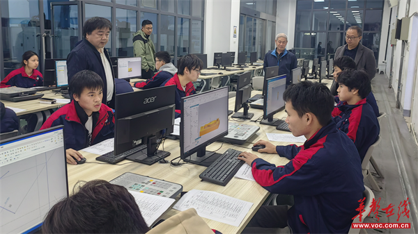 湖南汽车工程职业大学航空工程学院2025年“红飞鹰”技能文化节圆满落幕(图3)