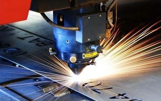 LightVision3D激光：引领焊接工艺从“毫米误差”到“零度贴合”(图2)